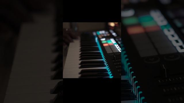 Making A #Soul #Hip-Hop #beat on #Novation #SLMKIII смотреть онлайн