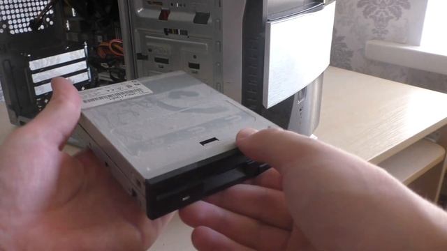 Как убрать floppy-дисковод с компьютера.Как снять FDD смотреть онлайн