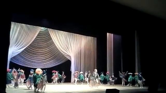 Счастливое детство ХАТОБ 25.04.16 Цветы и бабочки смотреть онлайн