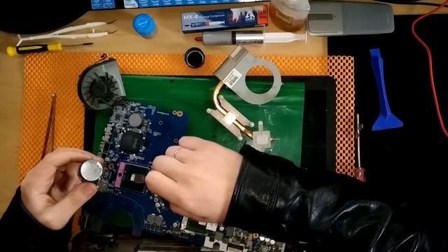 Разборка и чистка / замена термопасты /смазка кулера HP Presario CQ56-172SR смотреть онлайн