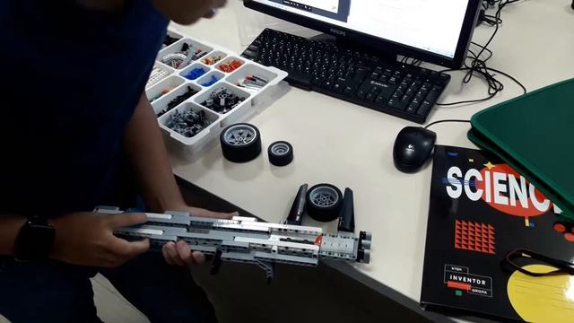 Лего: Штангельциркуль смотреть онлайн