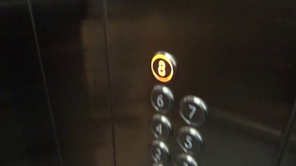 1988 KONE M (Rb. KONE 2009) Traction Monospace El/Lift@Stockmann Department Store, Helsinki, FI