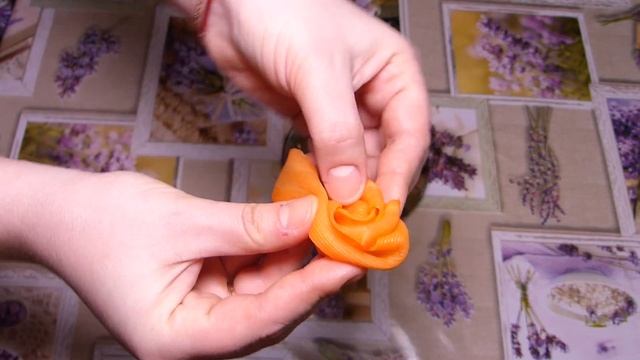 Красивое украшение/Роза из моркови / Карвинг моркови / украшение из моркови / Украшение на праздник смотреть онлайн