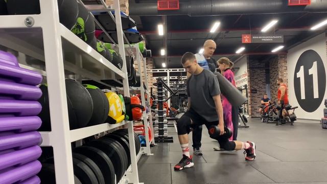 Курс Креатина День 59 - Ноги + Передняя Дельта 68.4 кг смотреть онлайн