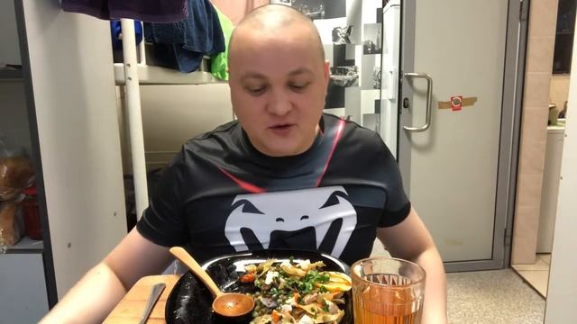 ФАРФАЛЛЕ С ОВОЩАМИ И ИНДЕЙКОЙ MUKBANG смотреть онлайн