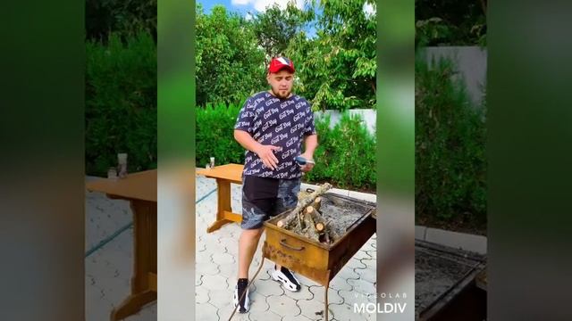 СОЧНАЯ КУРОЧКА С СОУСОМ ТАР-ТАР смотреть онлайн