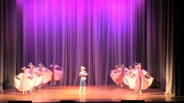 Ухажёр - Ансамбль танца ''Купава'', город Обнинск (май 2019 г.) смотреть онлайн