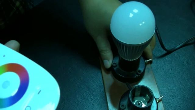 how control the wifi bulb by mi light remote controller смотреть онлайн