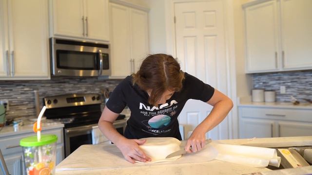 Turning a $25 Cake Into A PINTEREST ART CAKE?! смотреть онлайн