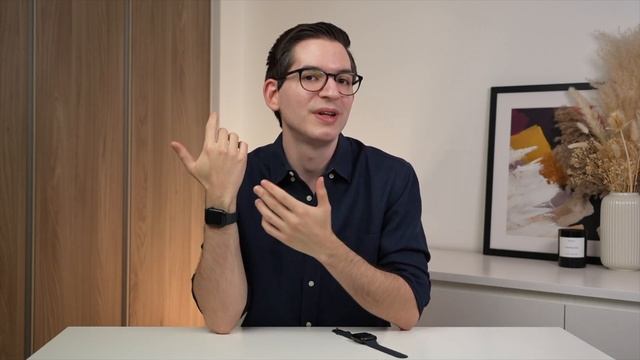 Apple Watch Series 9 - Size Comparison on Wrist! (41mm vs 45mm) смотреть онлайн