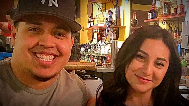 Исчезновение пары сбивает с толку родных и полицию смотреть онлайн