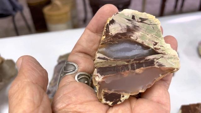 Агаты и флюориты! смотреть онлайн