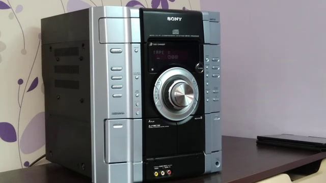 Музыкальный центр SONY HCD-RG222 со встроенной внутрь акустикой и Bluetooth смотреть онлайн