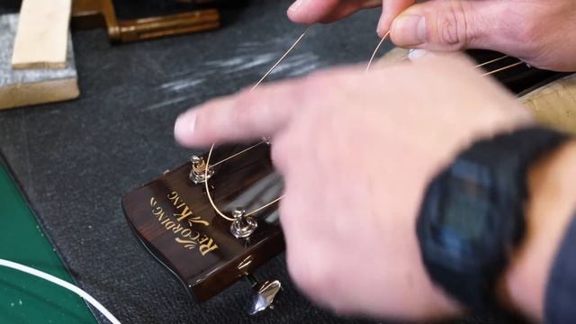 Tech Tip: How To Tie A Luthier's Knot When Changing Strings