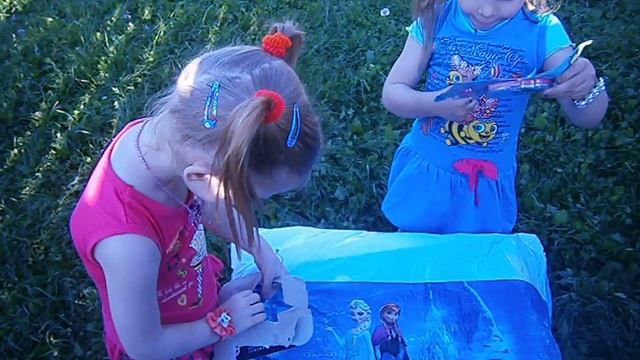 СЕСТРИЧКИ МАКИЯЖ НА ЛИЧКО смотреть онлайн