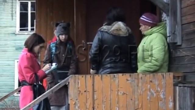 В Архангельске дом сходит со свай смотреть онлайн