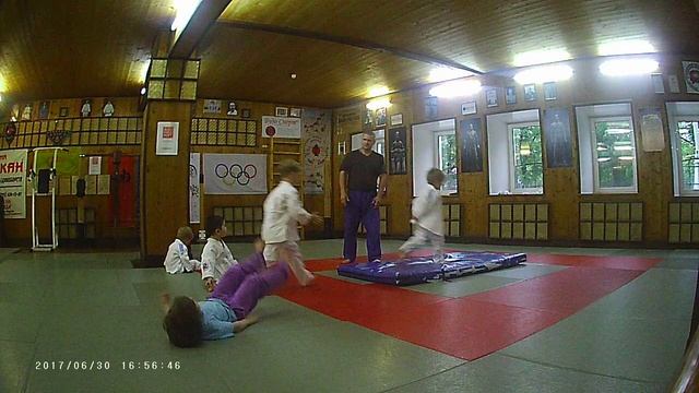 Дзюдо. Учимся работать на краю ковра, дети 4-6 лет. смотреть онлайн