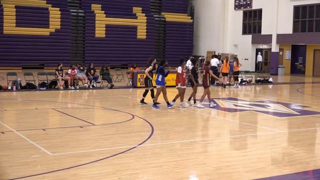 Triple Threat Girls Basketball Showcase: Team LaPorsha vs. Team Sadeya (9th Grade Game) смотреть онлайн