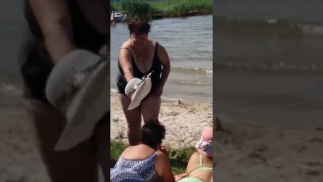 Хочу на море смотреть онлайн