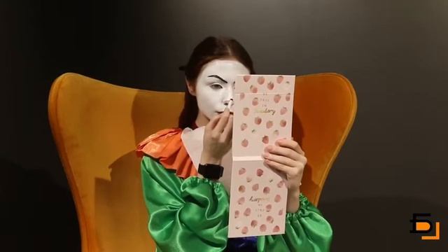 Топовое перевоплощение в клоуна на хэллоуин смотреть онлайн