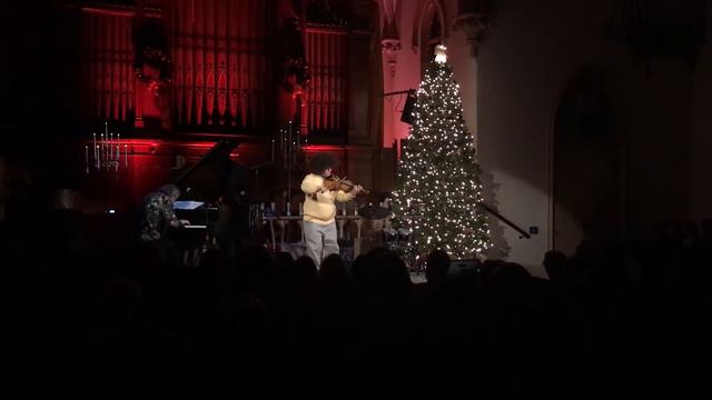 Carol of the Bells - Tanner Johnson and Michael Allen Harrison смотреть онлайн