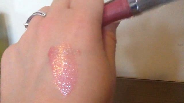 L'Oréal 6 Hour Glam Shine 102 Always pink Review |madaboutbeautybunny смотреть онлайн