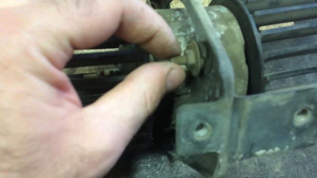 ЗИЛ БЫЧОК 5301 Отопитель печки 12V. Дикий шум моторчика. Ищем причину! смотреть онлайн