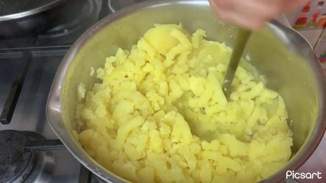 КАРТОФЕЛЬНОЕ ПЮРЕ по ГОСТу ?. Секрет приготовления нежного, домашнего пюре. смотреть онлайн