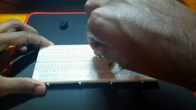 #2. NodeMcu (ESP8266) Based LED Project with Buzzer смотреть онлайн