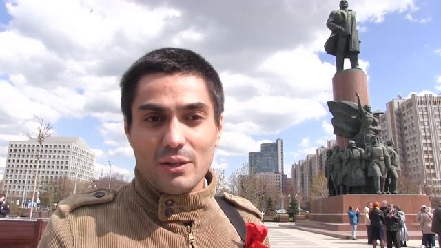 Красный Первомай в Москве. Октябрьская площадь, памятник В. И. Ленину смотреть онлайн