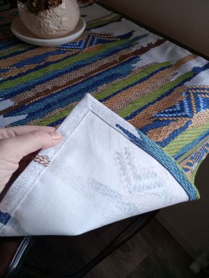 Как просто сшить красивый евроуголок на салфетке