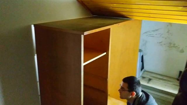 Кладовка под лестницей быстро и за копейки смотреть онлайн