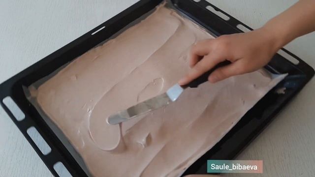 Шоколадный меренговый рулет. Қазақша рецепт #СаулеБибаева #меренга #меренговыйрулет #шоколадныйруле смотреть онлайн