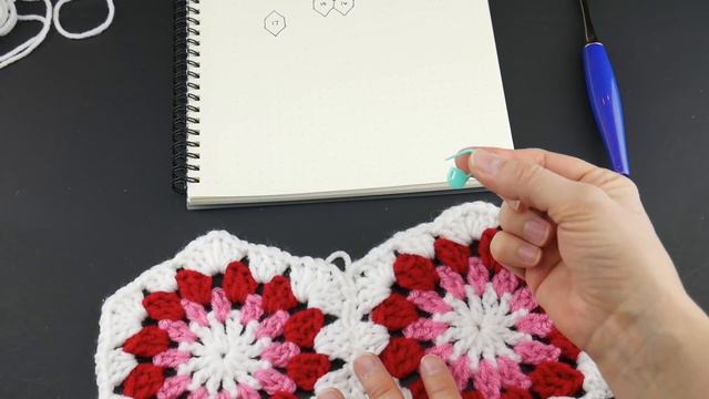 How To Crochet The Wintermint Hexagon Stocking смотреть онлайн
