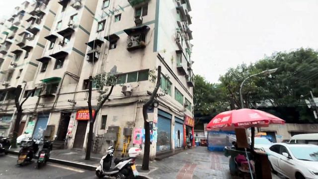 Share a cheap place with Chongqing netizens in China смотреть онлайн