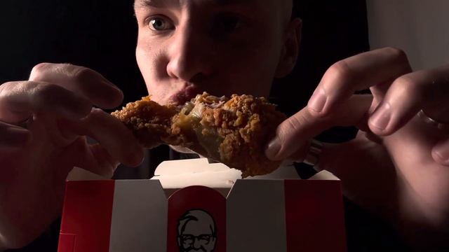 KFC ОСТРЫЕ ?️ КУРИНЫЕ НОЖКИ ? ОБЖОР МУКБАНГ ОТМЕЧАЮ 908 ПОДПИСЧИКОВ ? смотреть онлайн