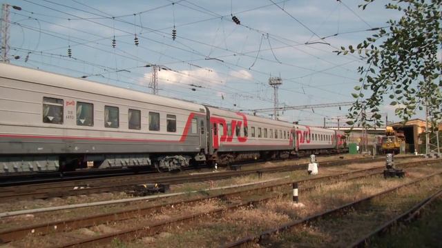 ЭП1М-544 с поездом Москва — Сухум смотреть онлайн