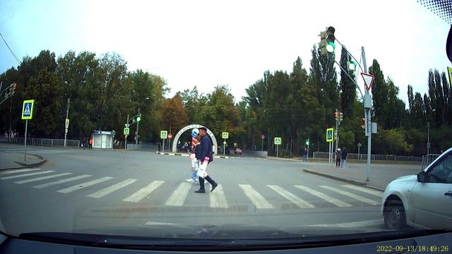 Завороженные какие то. все на красный смотреть онлайн