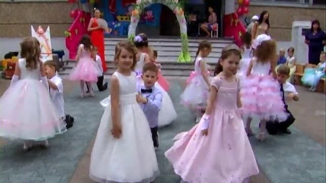 Танок " Черевички" (випускники дит./садка №264) смотреть онлайн