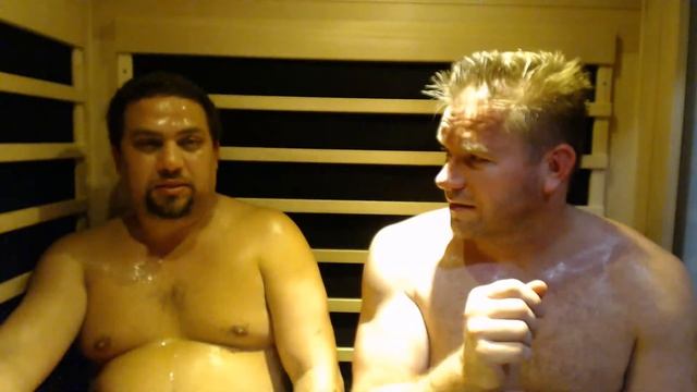 30 For 30 Saun Challenge: Day 14 - 2 Guys 1 Sauna - first time in infrared sauna смотреть онлайн