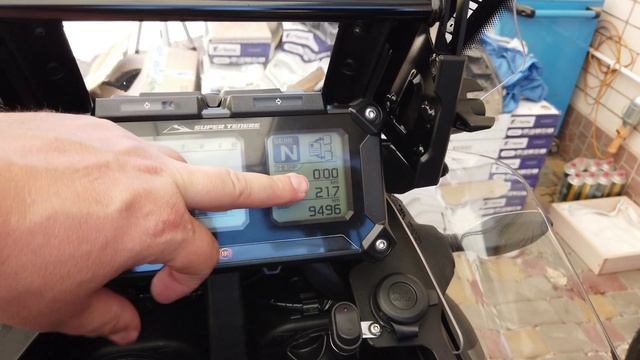 Сравнение YAMAHA XT1200Z и XT1200ZE смотреть онлайн