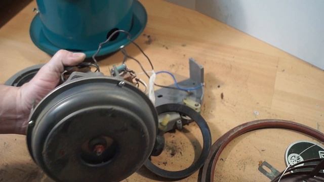 Легендарный советский пылесос на металлолом. Как заработать на пылесосе Урал ПН-600. смотреть онлайн