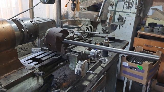 Нарезка резьбы м16х2 на будущих анкерных шпильках смотреть онлайн