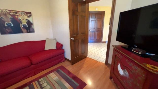 Lovely Newport Condo with Shared Access to Lake Memphremagog For Sale @Century21FarmForest смотреть онлайн