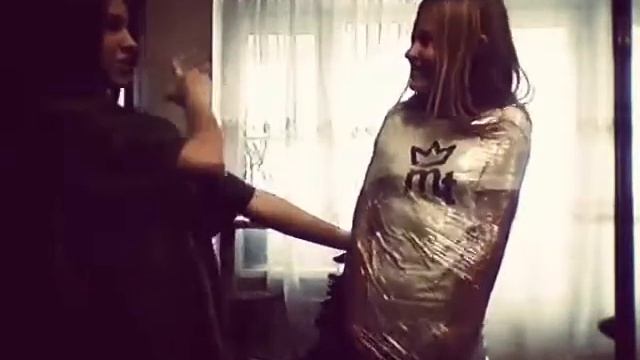 Меня замотали?!!!!Пищевая пленка 3метра Челлендж смотреть онлайн