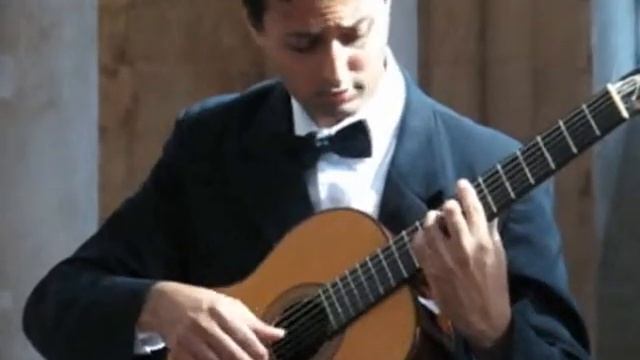 Sérgio Fernandes plays Francisco Tarrega - Mazurka em Sol Maior смотреть онлайн