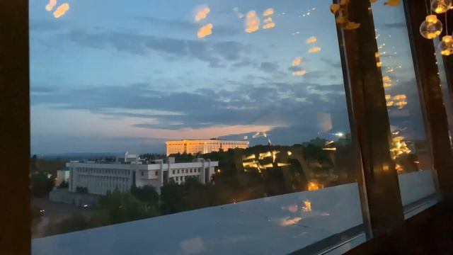 Пошла в клуб, а муж переживает / Отдых в ресторане и танцы в клубе / Релакс день смотреть онлайн