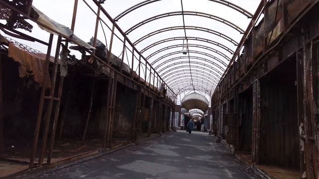 Харьков сегодня: Рынок на Героев труда сгорел полностью.