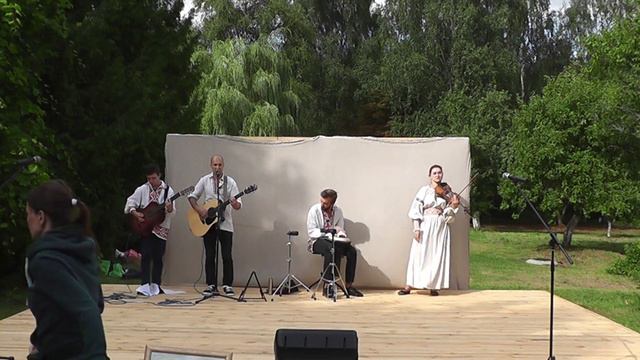 "Цыганский барон" группа "Гардероб" народного клуба авторской песни "Перекрёсток" рук. А.Демянчук смотреть онлайн