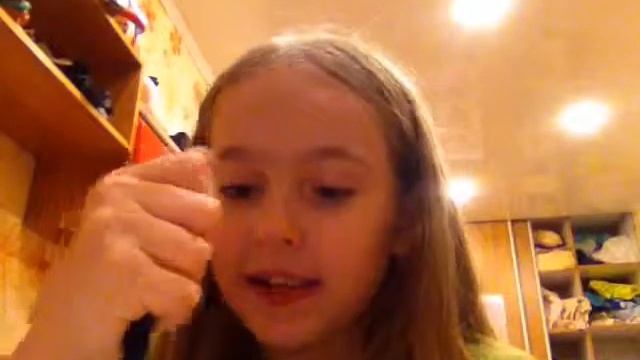 Съедобный клей карандаш!! Лайфхак для школы смотреть онлайн